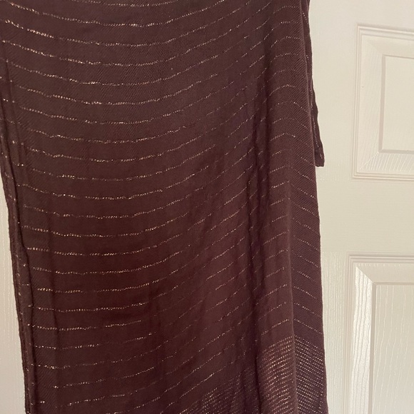 Womens Brown and Gold Extra Large Scarf 🧣 Shawl/Wrap - Picture 2 of 5
